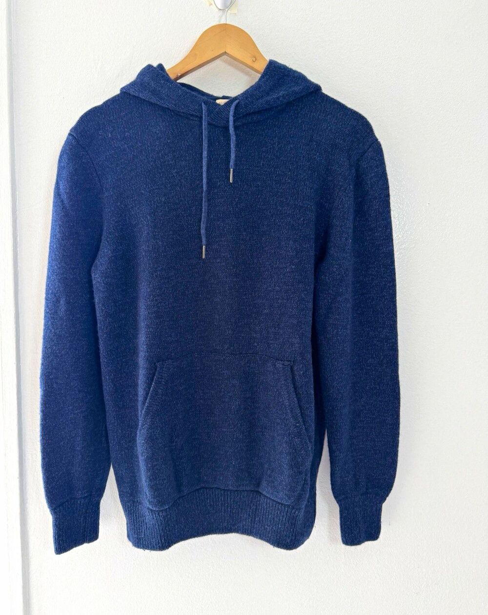 Faherty Men’s Wool Cashmere Knit Hoodie Size M Blue Coastal Quiet Luxury Sweater